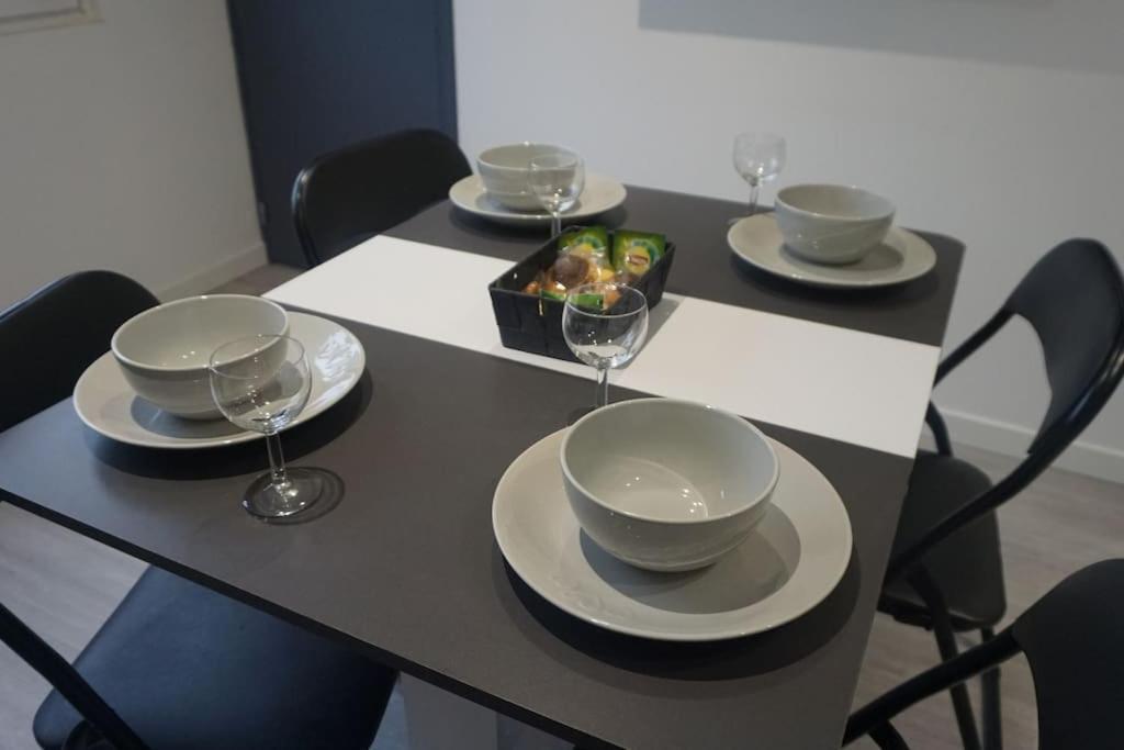 Cosy T2 Wifi Parking Proche Gare Centre Ville Saint-Quentin  Bagian luar foto