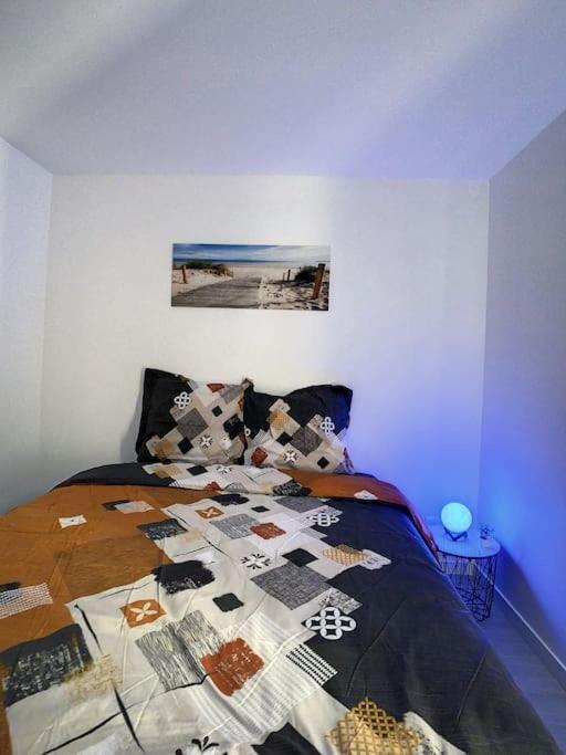 Cosy T2 Wifi Parking Proche Gare Centre Ville Saint-Quentin  Bagian luar foto